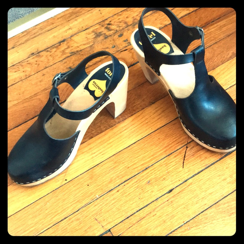 Swedish Hasbeens T-Strap Sky High Size 10